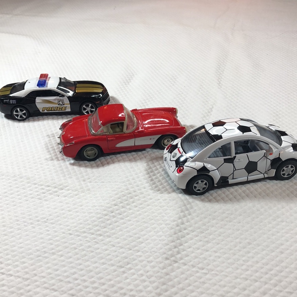 Die Cast Cars - Picture 2 of 6